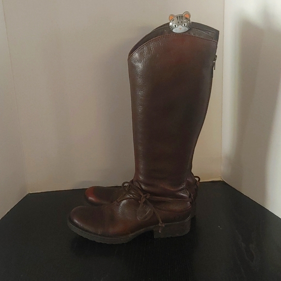 Born Distressed Riding Boots - Picture 4 of 7